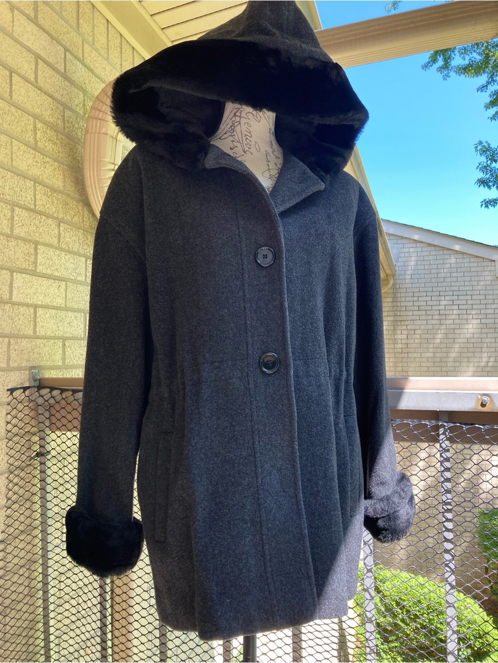 Albert Nipon Adjustable Waist Gray Wool Coat Black Faux Fur Hood & Cuffs XS - Picture 8 of 14